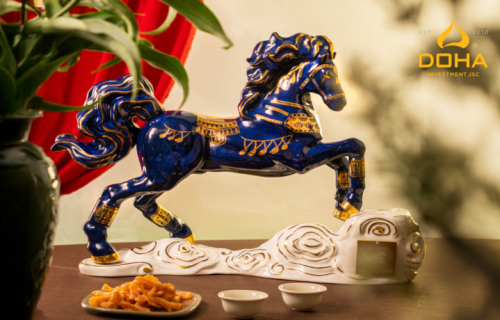 Royal Darius Long Ma－馬蹄引領前行