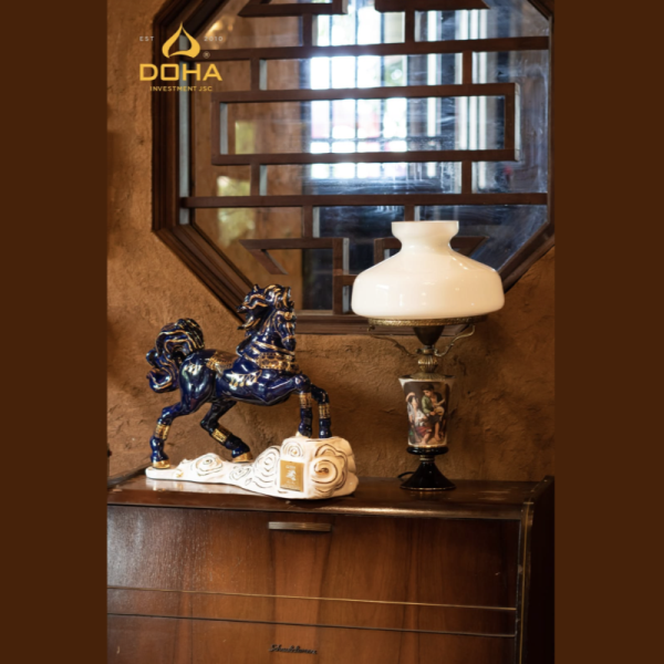 Дух процветания в каждом слое тёмной глазури 🎨