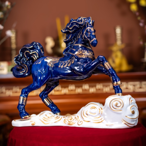 The Blood-Sweating Horse – A Symbol of Vietnamese Spirit and Honor 🎋